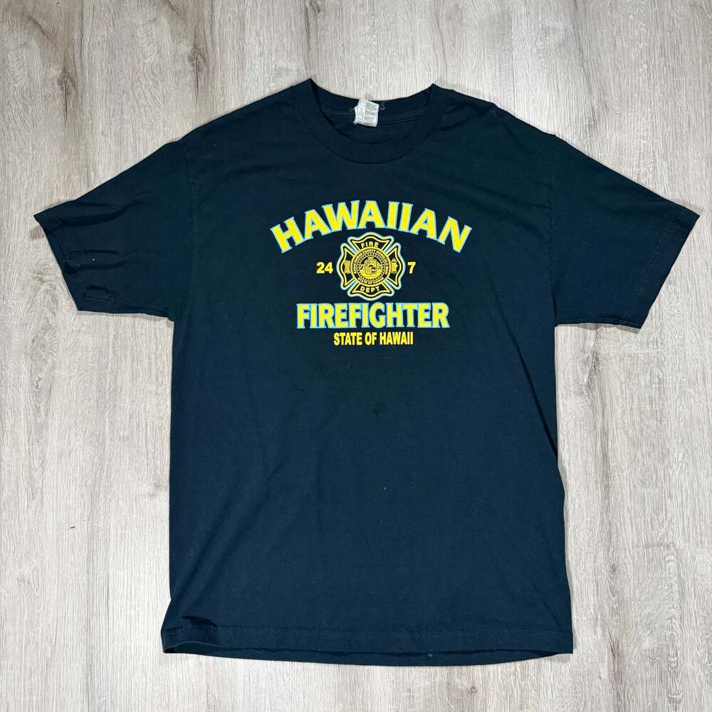 Mens Alstyle Hawaiian Firefighter State of Hawaii Double-Sided Graphic T-Shirt